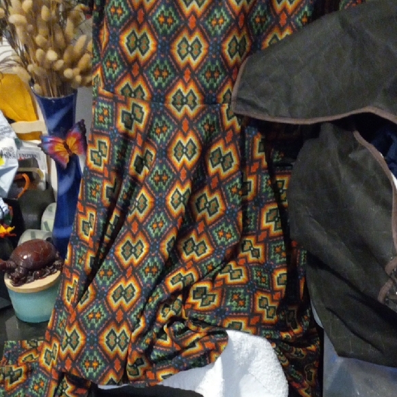 Colorful Geometric Pattern Dress - Picture 5 of 8